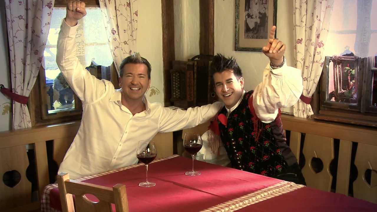DOMEN KUMER & WERNER - NAJPREJ ŠTALCA, POL PA KRAVCA