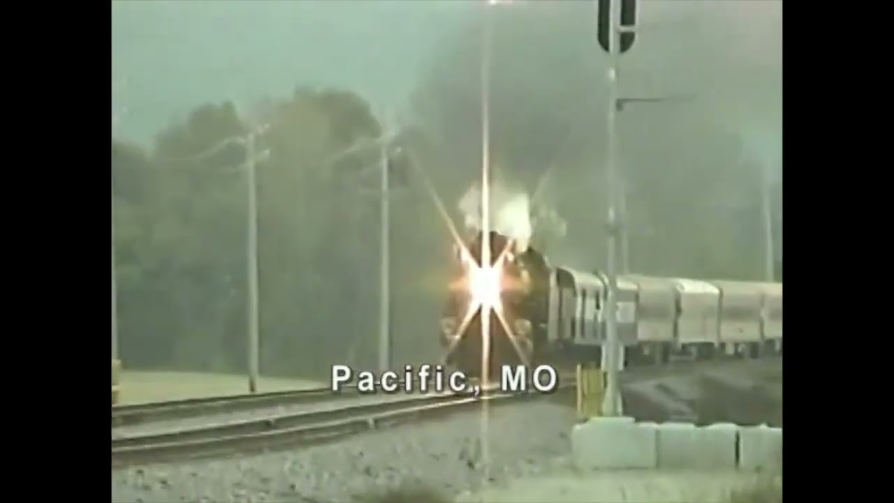 The Final Run of Frisco 1522, Newburg to St. Louis, MO, September 28, 2002 (Part 2)