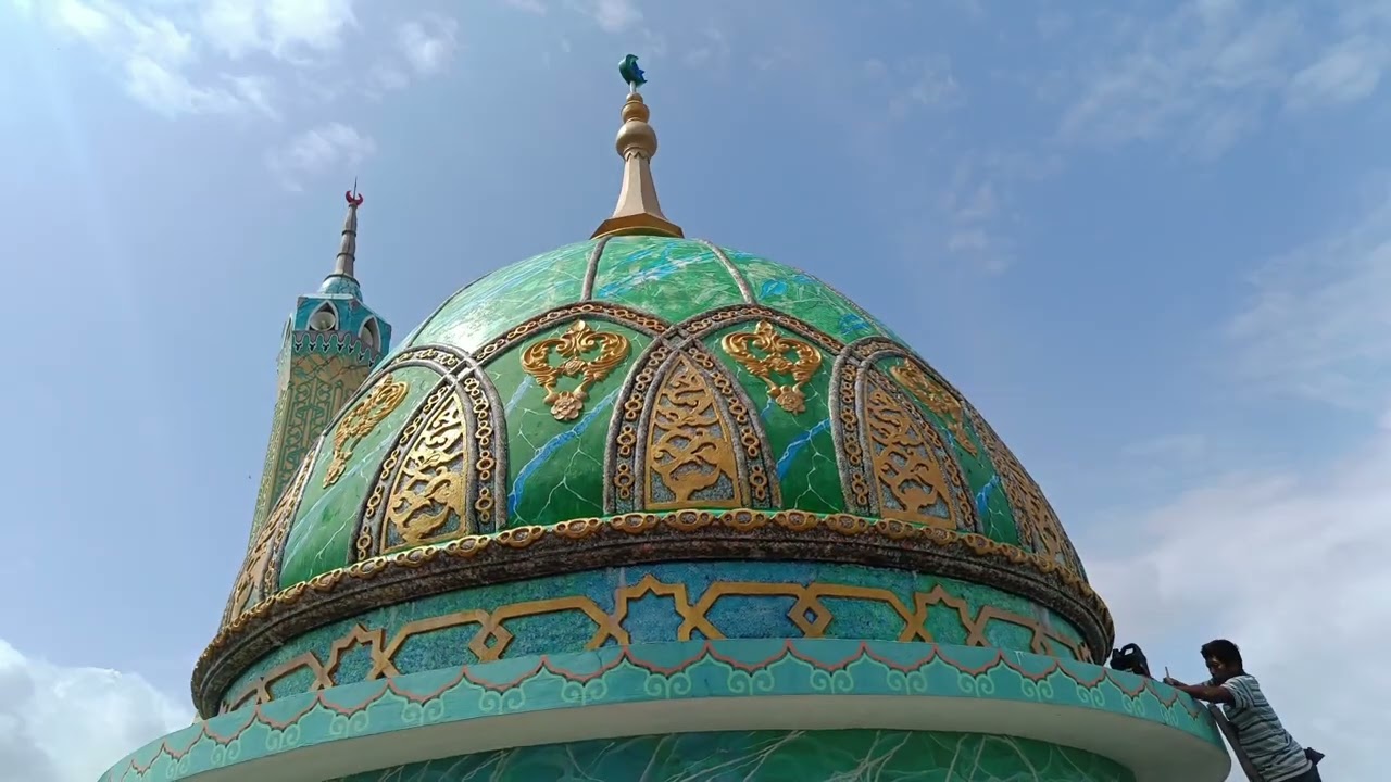 Penambalan retakan retakan kecil agar tidak bocor 