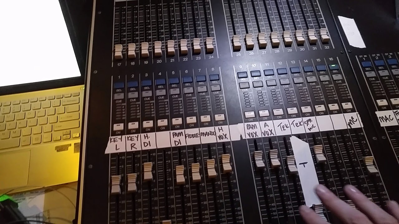 Yamaha M7CL Virtual Monitor Desk Double Patching iPad
