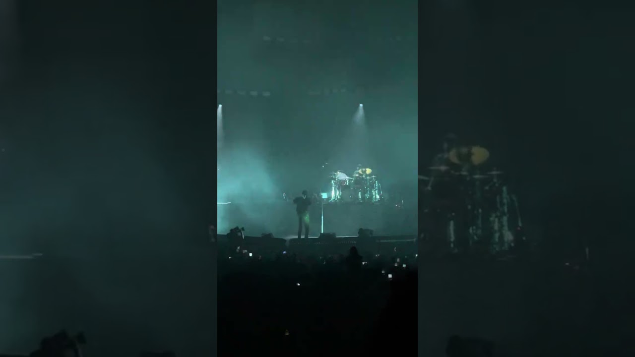 ANYTHING\HUMAN - Bad Omens (LIVE) Chicago, IL 3/4/26
