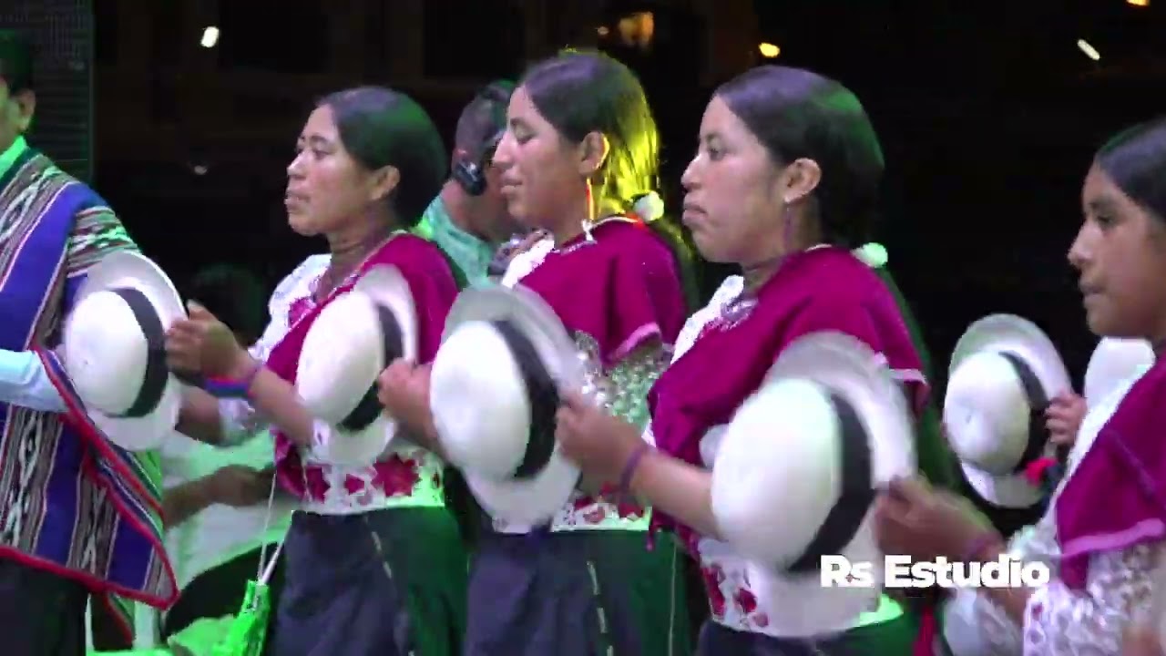 Coro Rosas de Saron - Yaya Dios cuyashcamantami GYE. 2022