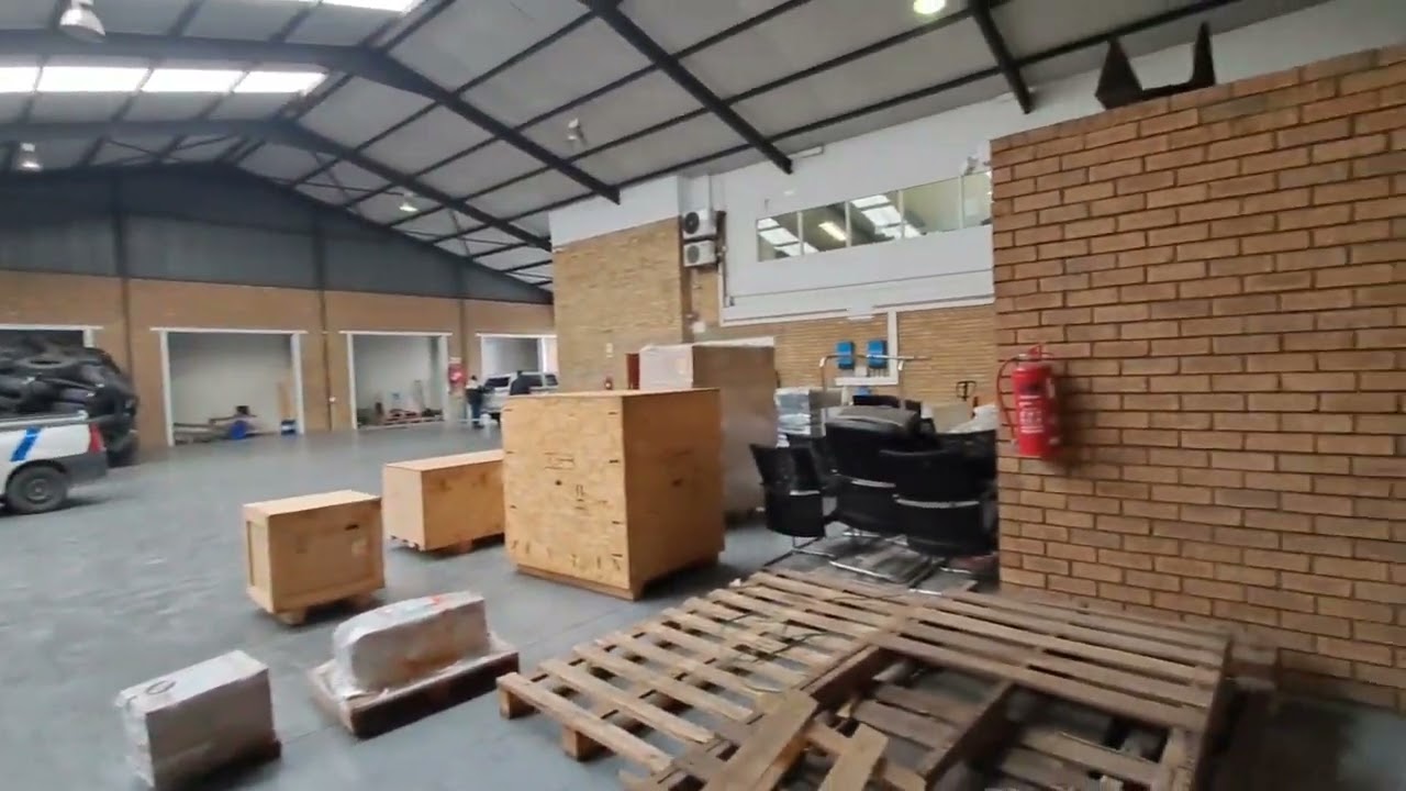 Industrial Property to let Airport Industrial Logistics Storage Warehousing Distribution