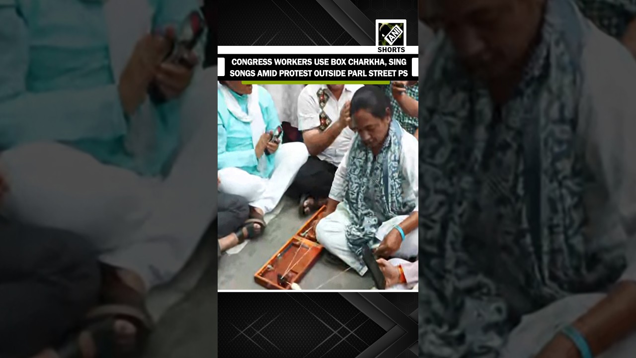 Congress workers use box charkha, sing songs amid protest outside Parliament Street Police Station