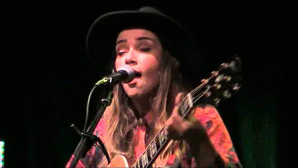 Boza - Fisiones nucelares (by Sari)