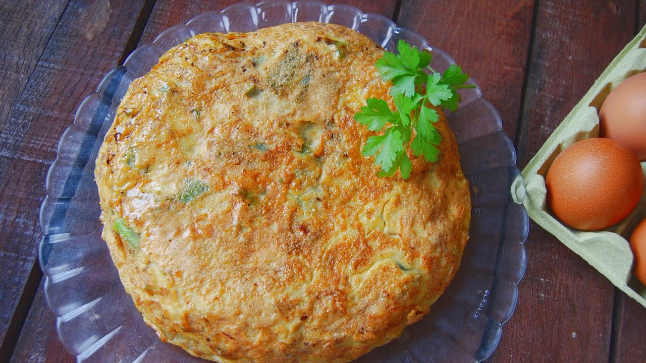 Tortilla de espárragos trigueros y gambas