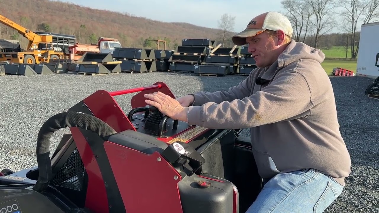 2018 Toro Dingo TX1000 Narrow Rubber Track Mini Skid Steer Loader Kubota Diesel 256 HRS For Sale !!!