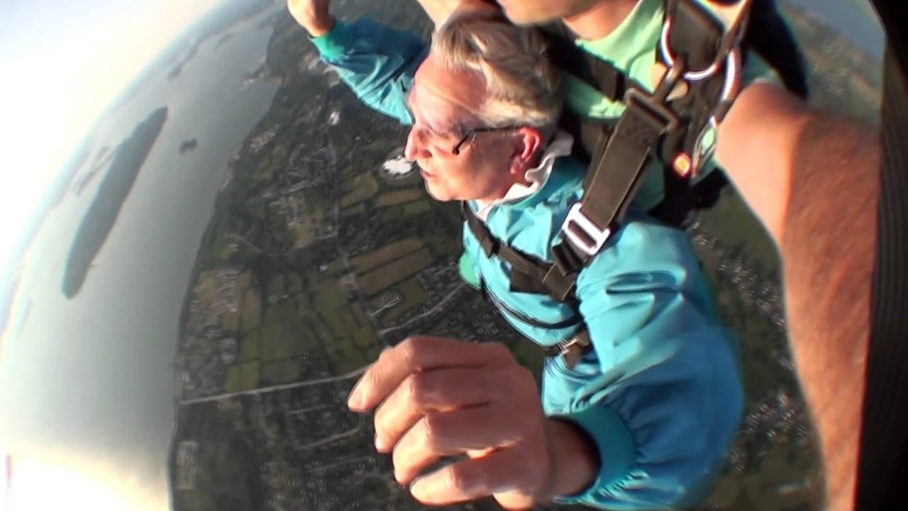 Ray Fautux makes his Second Skydive over Skydive Newport, RI!