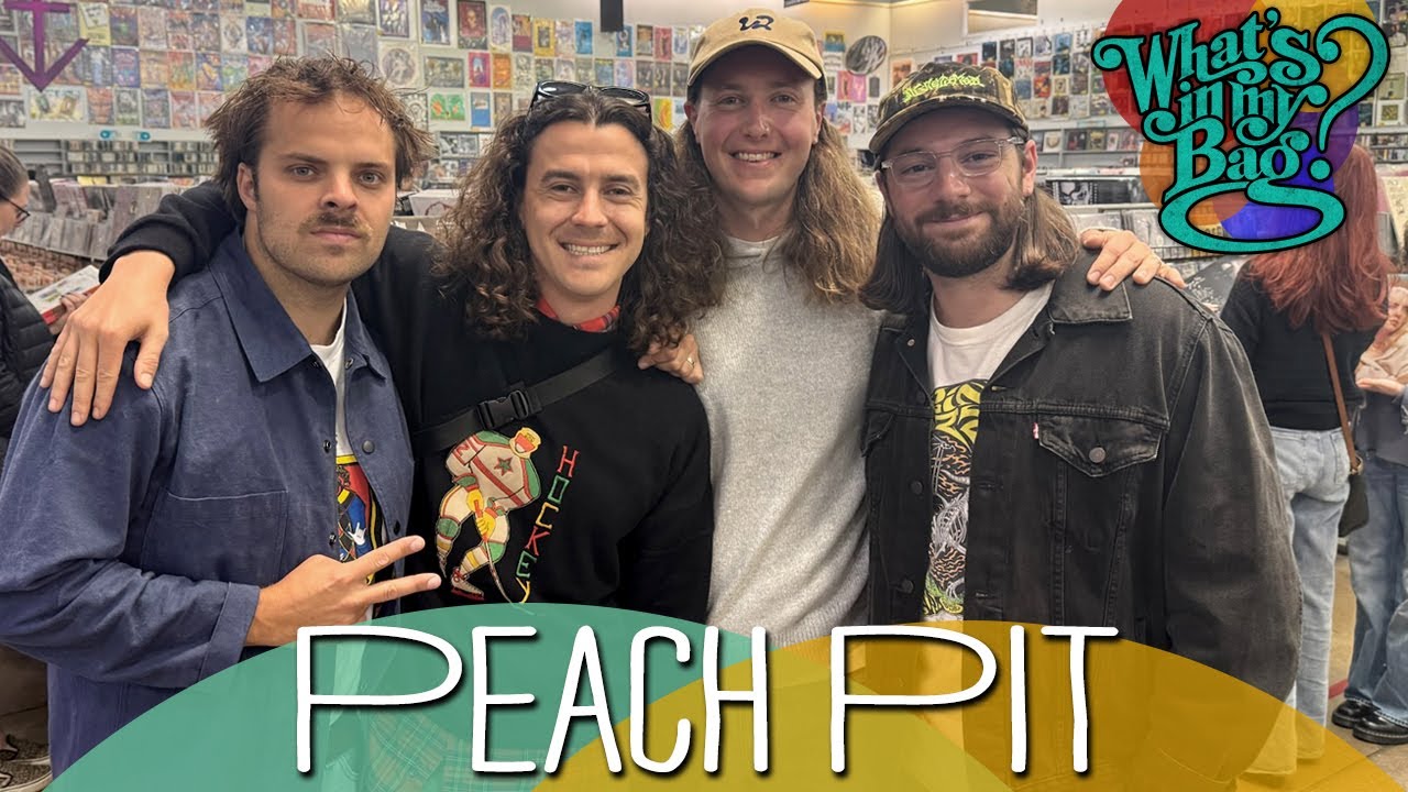 Peach Pit - What's In My Bag?
