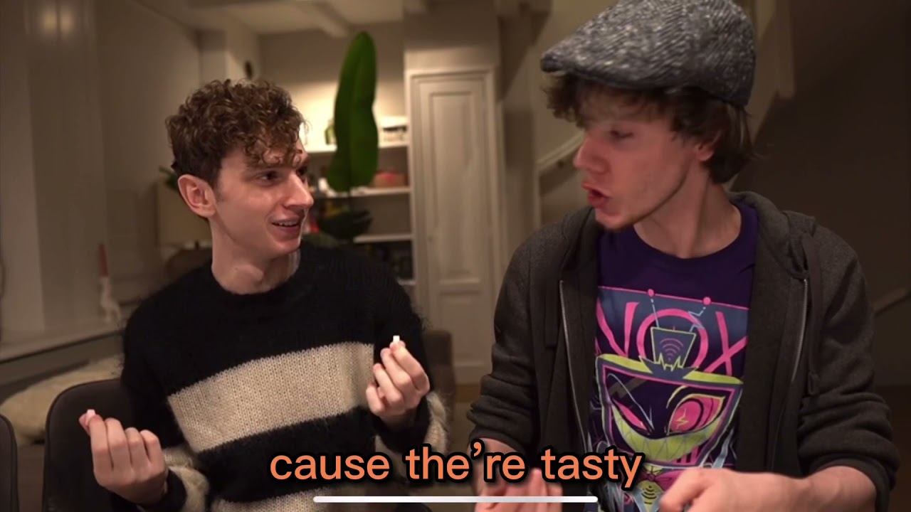 Fundy and 5upp eat dutch candy on *crack*