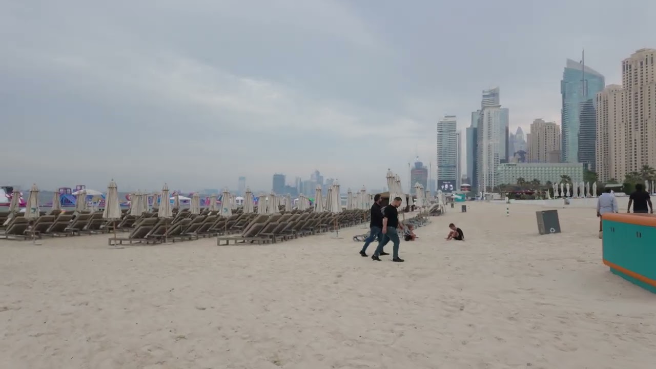 Прогулка на пляж по опустевшей Дубай Марине