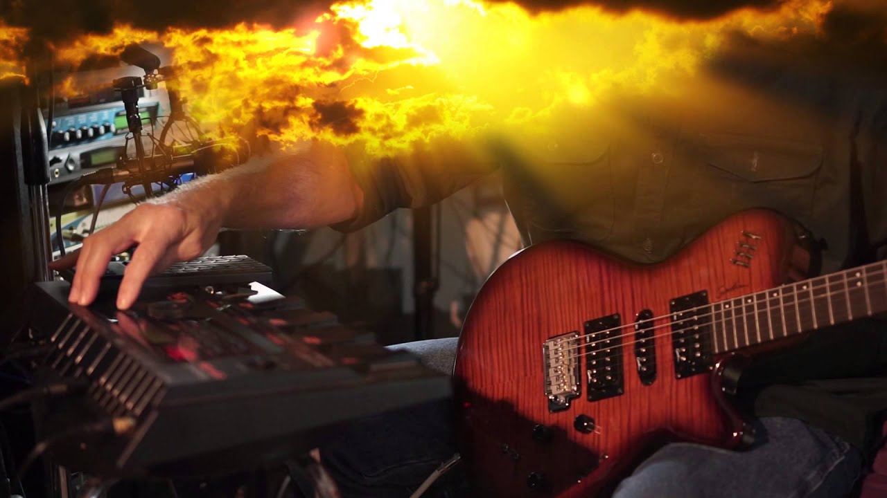 Godin XTSA Demo thru a Roland GR-33 Synth