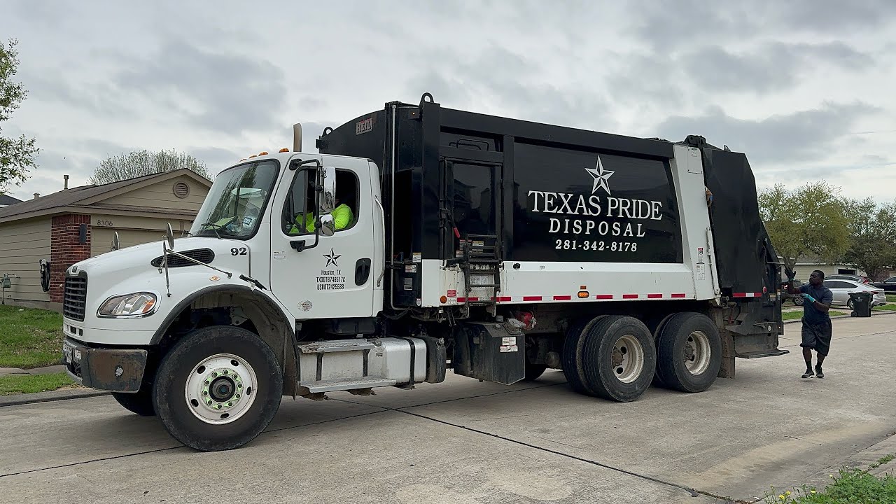 Texas Pride Disposal: Freightliner M2 Heil 5000 Rear Loader Garbage Trucks
