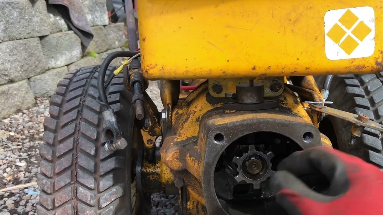 Repairing the Gravely Com10a PTO