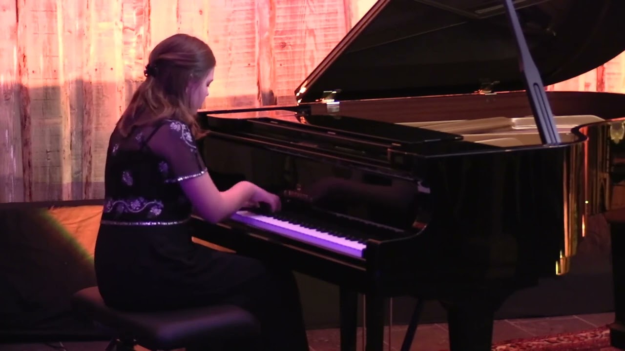 Gabriella Sabbah (11) plays Mendelssohn etude op.104 no.2