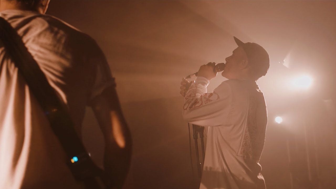 DESTRAGE - An Imposter (Milan Show Wrap)