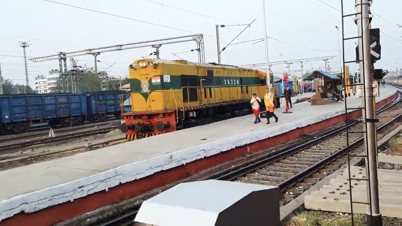 Bhusaval jn to Akola jn complete train journey || 12811 Ltt-Hatia sf exp