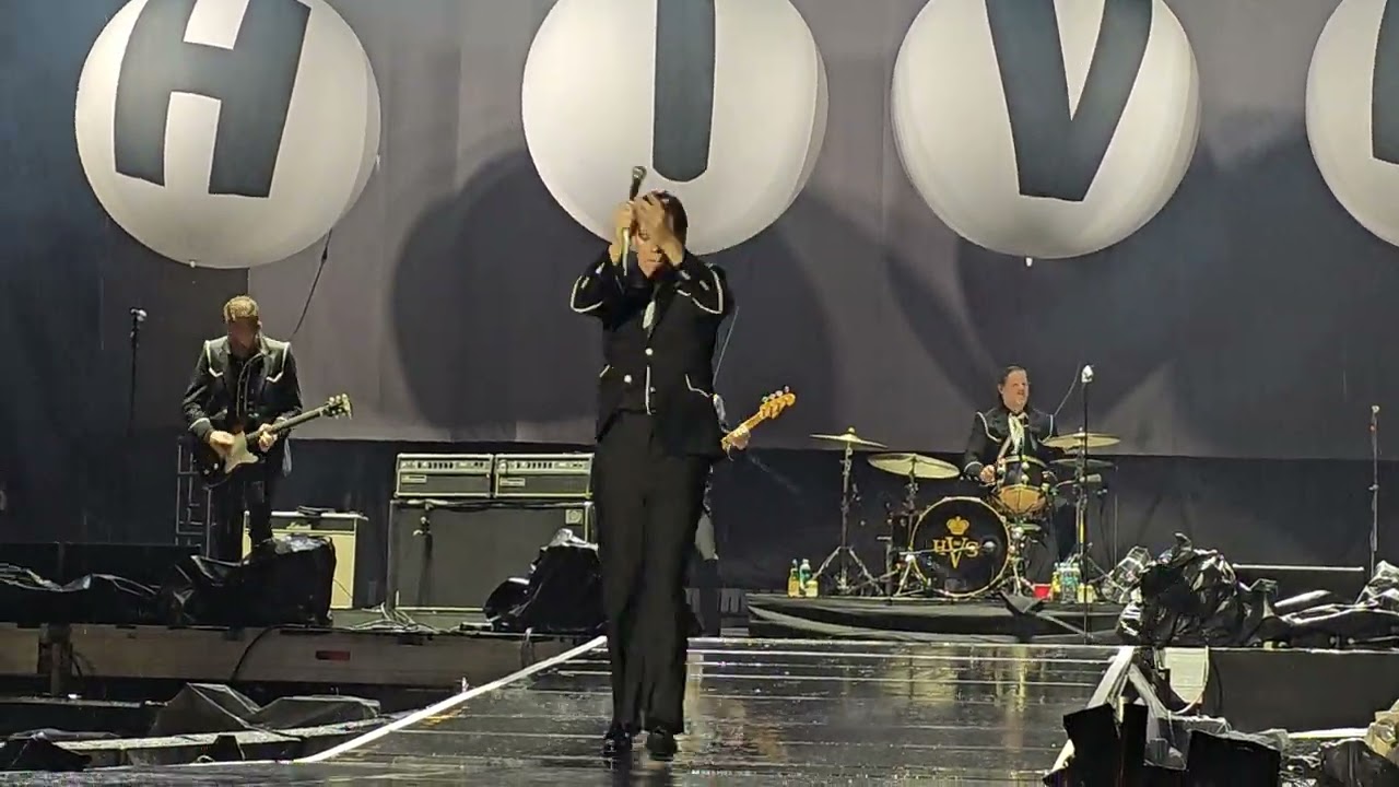 The Hives - Walk Idiot Walk @Estereo Picnic 2025