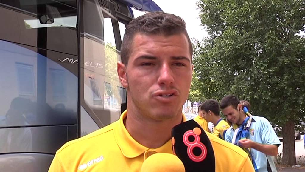 Jugadores del Cádiz tras L'Hospitalet-Cádiz (25-05-14)