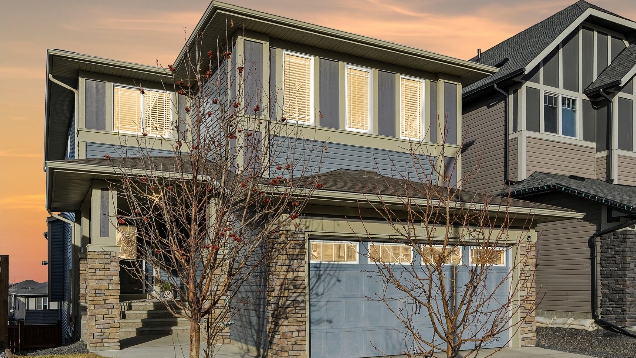 Triple Garage | Mountain Views | Walk-Out | Dream home in Hillcrest, Airdrie