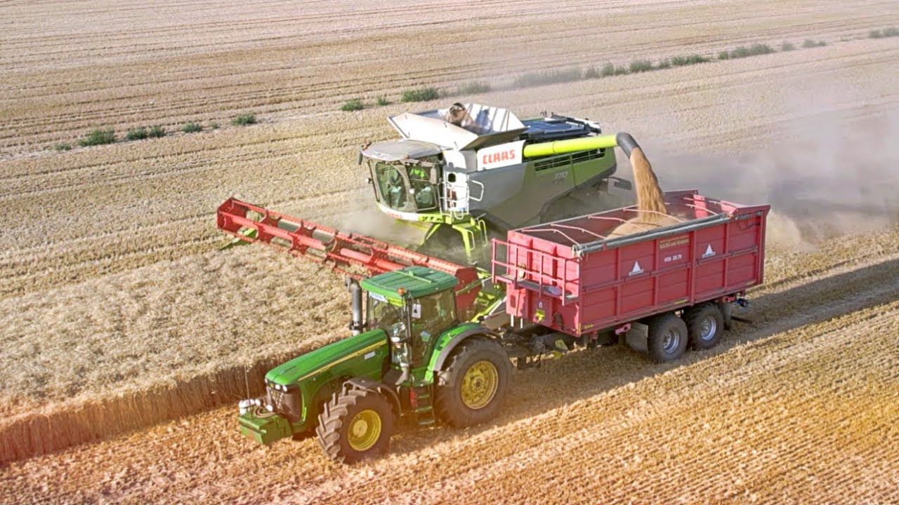 Donau farm - 2x CLAAS Lexion 770 TT + Vario 1050 | 4x John Deere Tractor | Harvest 2022