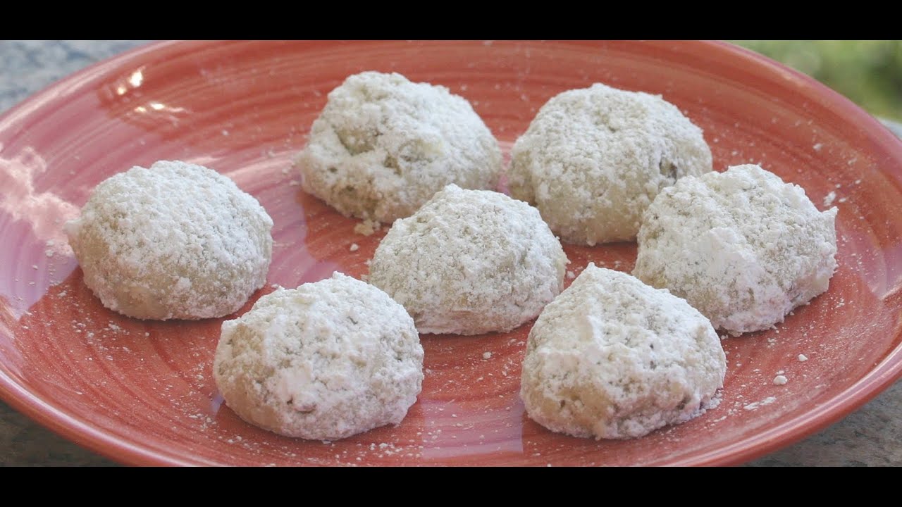 How To Make Mexican Wedding Cookies, Snowball Cookies, With Pecans | Rockin Robin Cooks (Bloopers!)