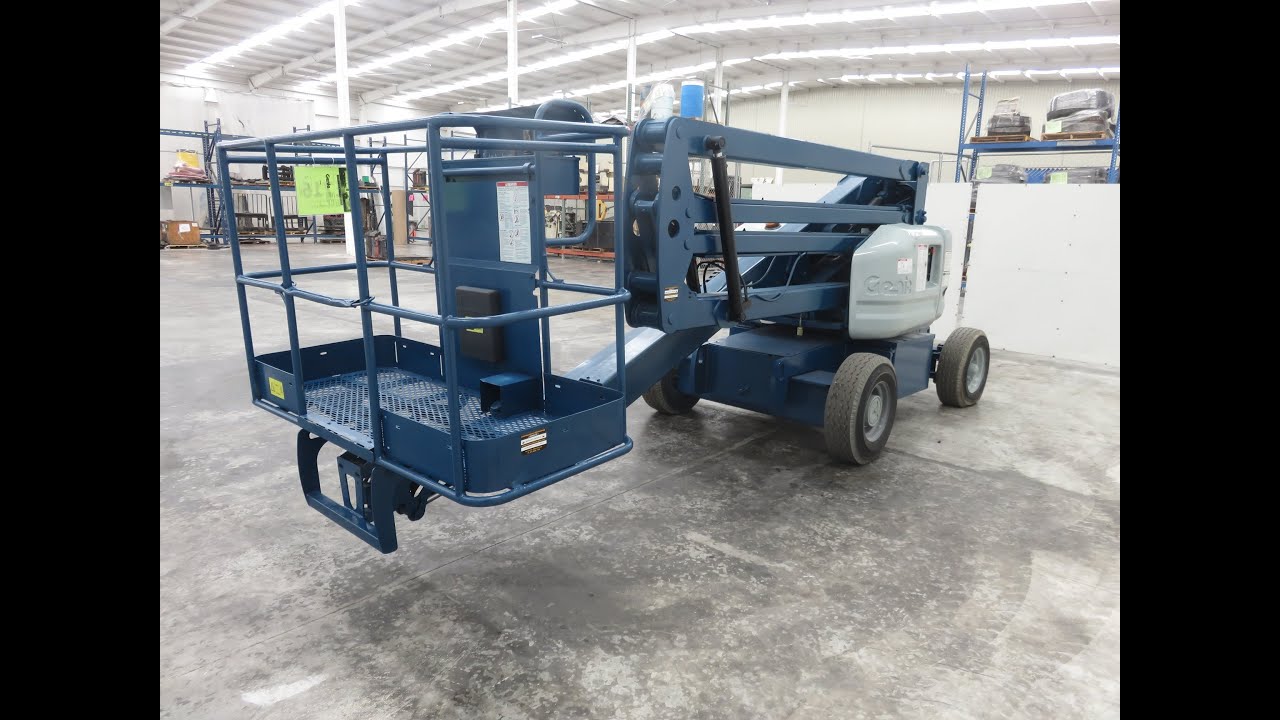 Como Manejar desde Piso Plataforma Eléctrica Articulada Marca GENIE Modelo Z45/25 de 500 Libras