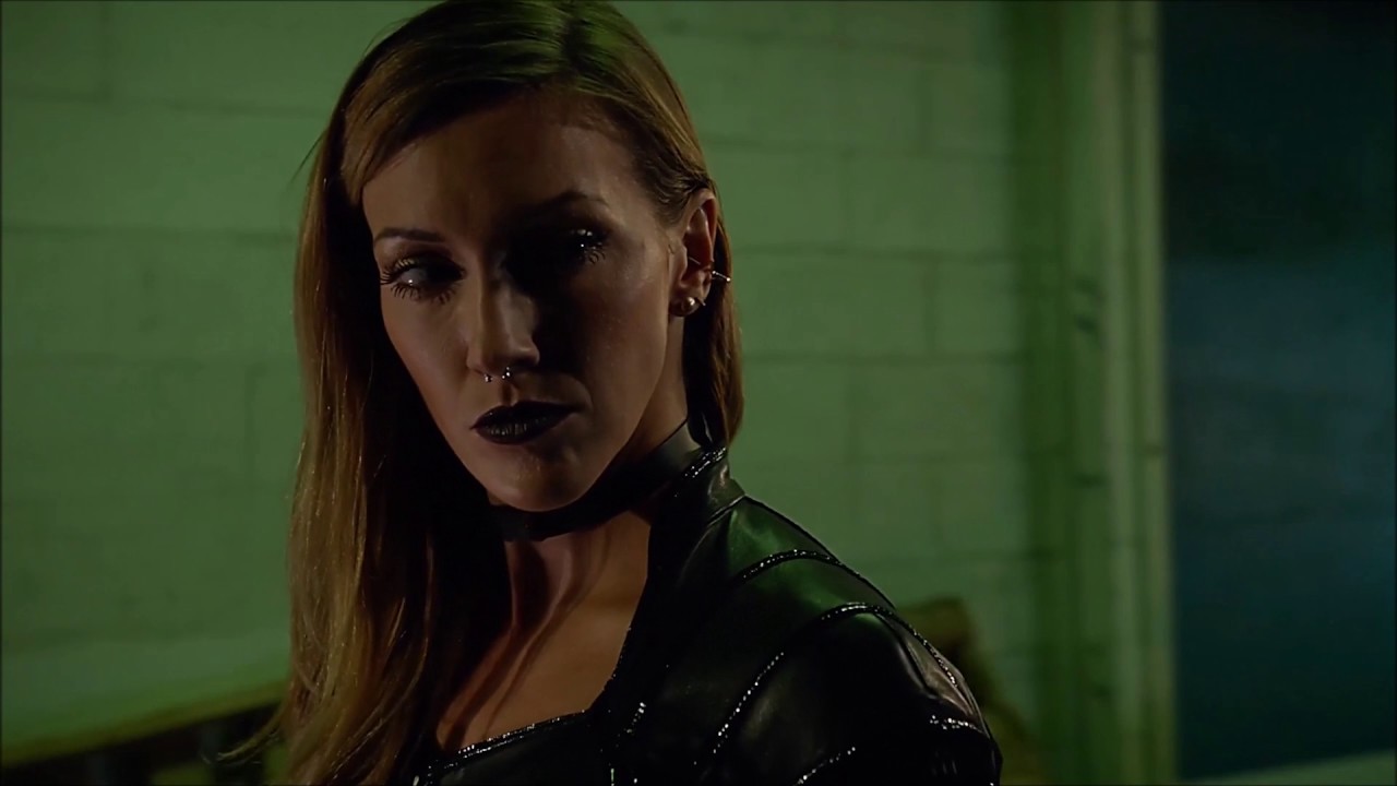 Black Canary/Siren - Pictures on the Wall