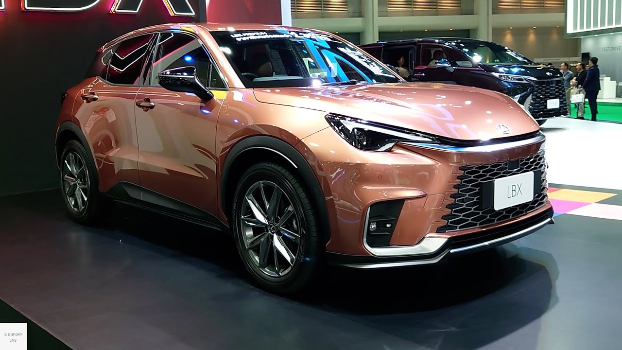 2025 Lexus LBX Hybrid / In-Depth Walkaround Exterior & Interior