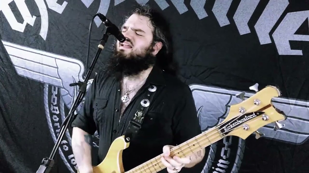 The Hammer (Motörhead cover) - Going to Brazil