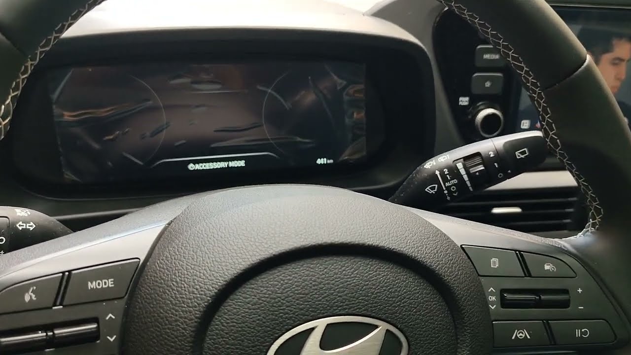 2023 Hyundai i20 1.4 elite sıfır araçta  direksiyon sertleşmesi diğer videolardan cam modülü izleyin