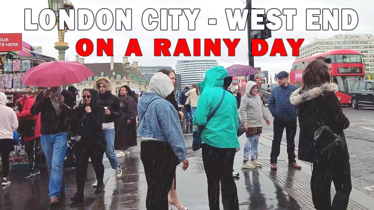 London City Tour on a Rainy Day | Walking the street of West End - London Walk [4K]