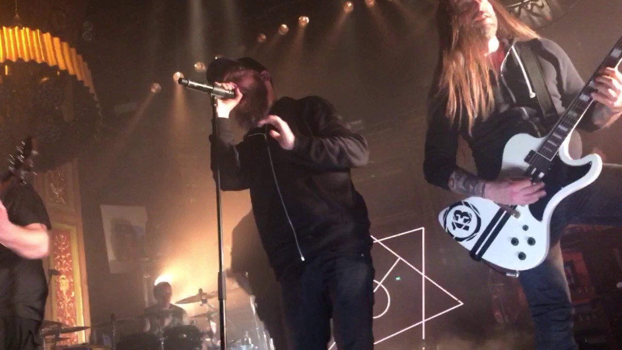 In Flames - Moonshield live @Berns Salonger
