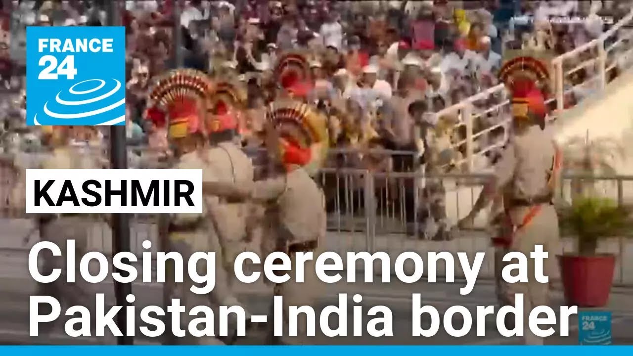 Closing ceremony at Pakistan-India border on Independence Day amid Kashmir tensions &bull; FRANCE 24