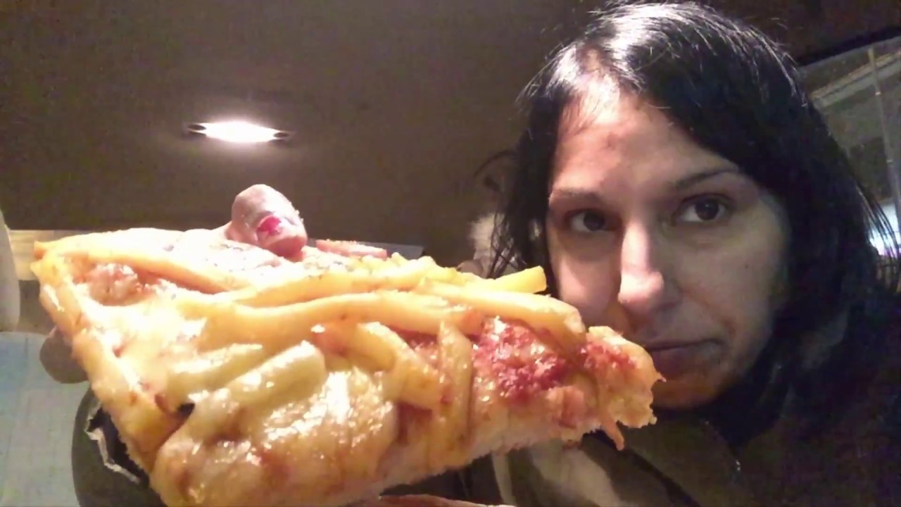 Mukbang in masina ( pizza miste) #mancacioasa
