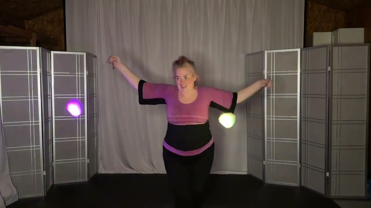Poi Dance Day 227 Lose The Plot 20251022 TT Cut #poi #PoiSpinning #PoiDance #FlowArts #PoiTutorial 