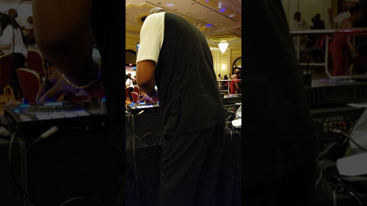 DJ MIKE GIBBS