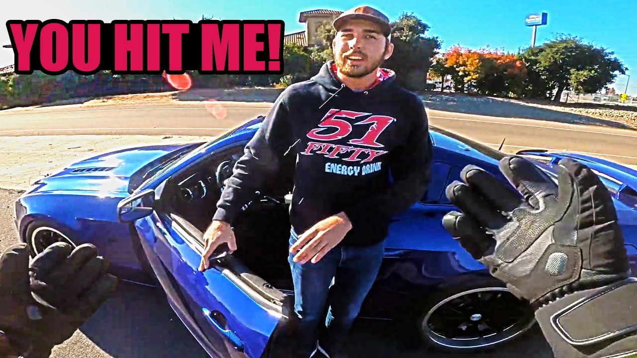 BIKER COULDN'T STAND IT - EPIC MOTORCYCLE MOMENTS 2020 - Ep.103