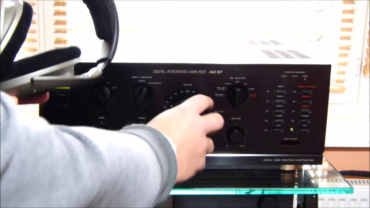 AKAI AM-67 Heavyweight Bolide * Digital Amplifier