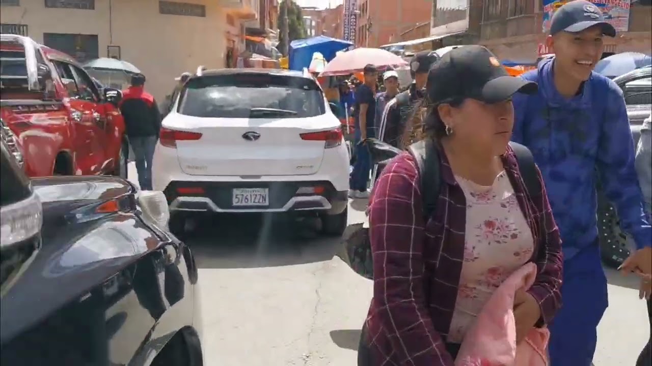 Hoy 8 de Febrero del 2026 fuimos ala 16 de julio a preguntar los coches de. Bolivia 