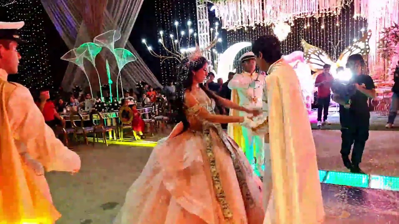 15 Años en Nueva Tacopaya
Chhaneli Rocío Reyes Arispe
Zoom Lirios 
Ronish
Carmencita Herredia