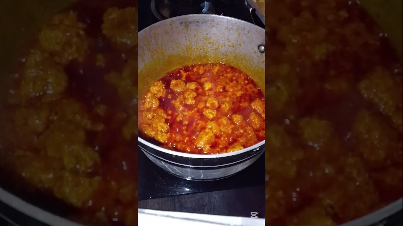 Cook Egusi with me.     #food #cooking #egusisoup 