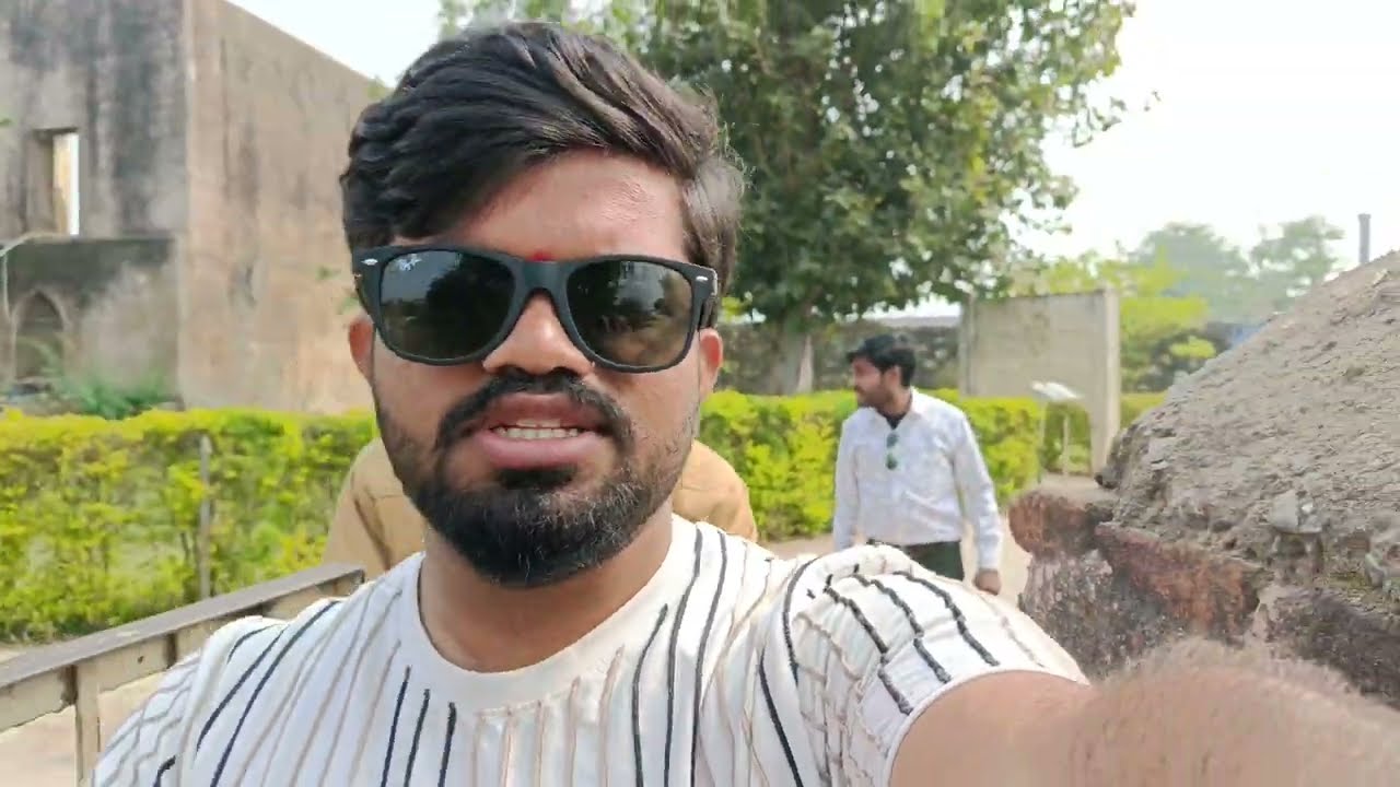 First Time Burhanpur ghume 😀 Or Raat ko  Maheshwar Pahuch gaye ❤️.  @yugvashishthavlogs 