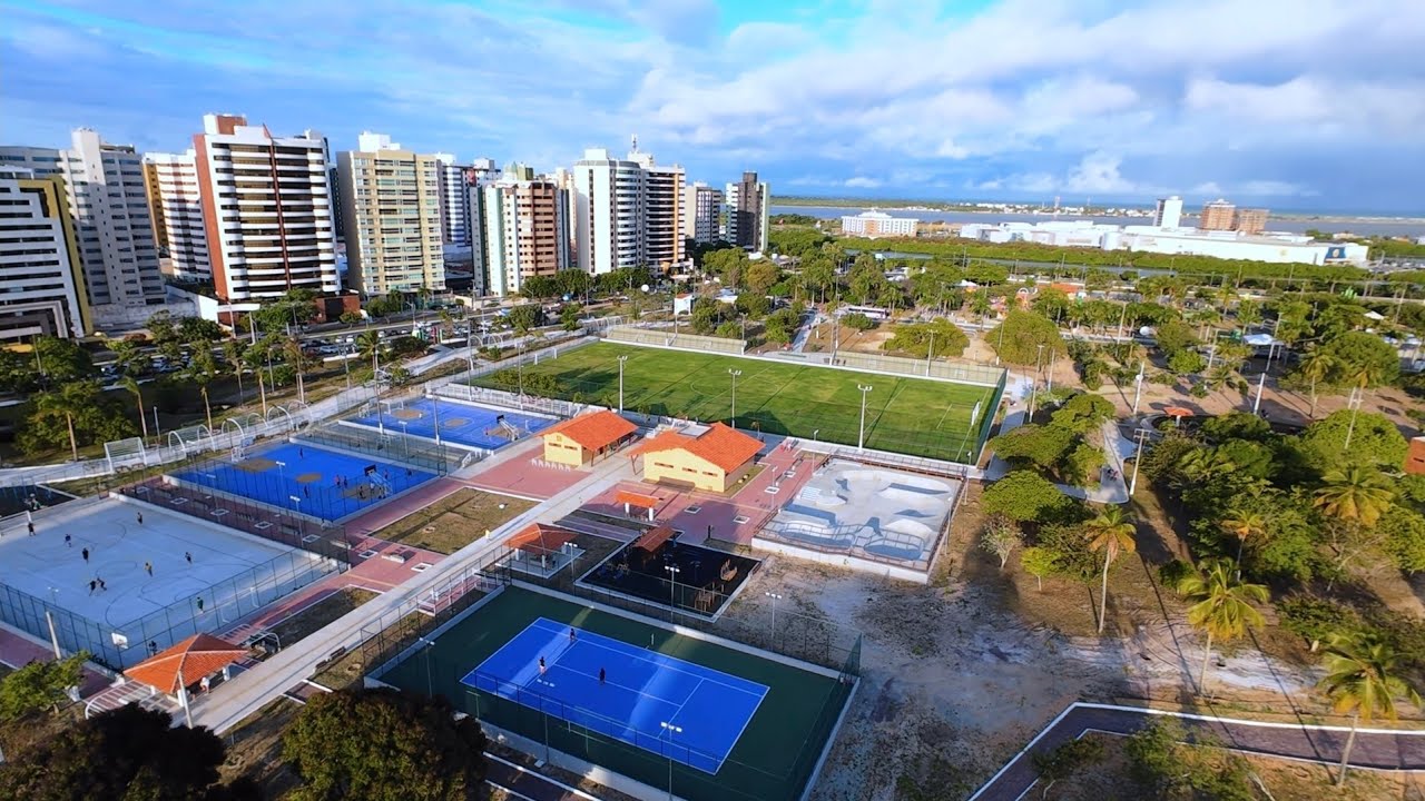 Voo de Drone Avata 2 no Parque da Sementeira - Aracaju.