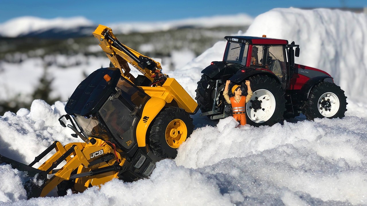 RC Bruder Truck Got Stuck in the Snow!