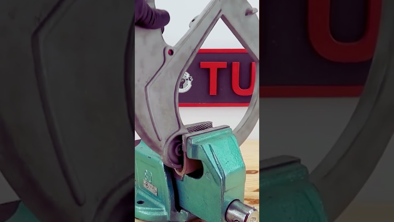 I restored a rusty guillotine! 😱 #restoration #DIY #asmr #fyp #guillotine
