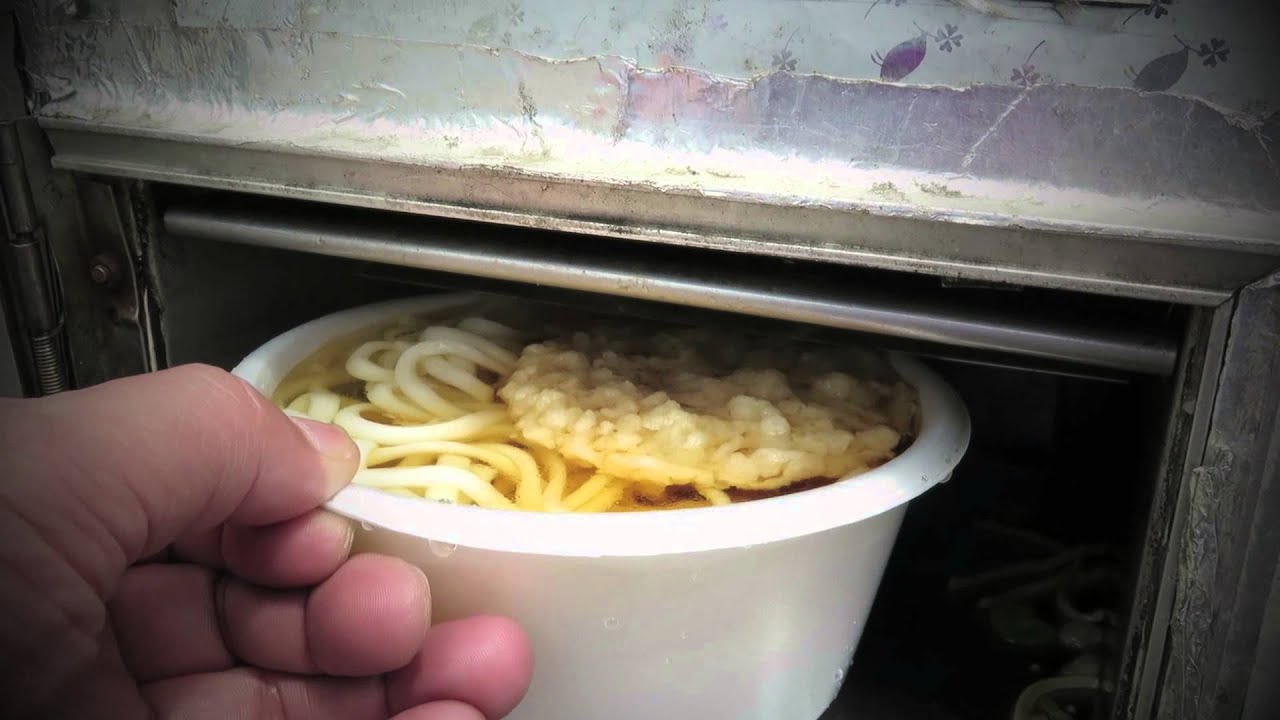 絶滅寸前!? うどん自販機【昭和レトロ】