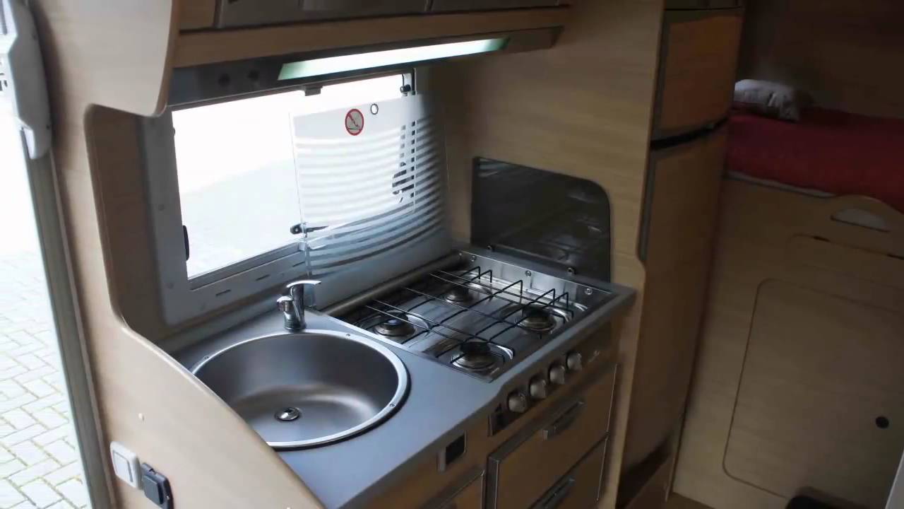 Kampeerauto te koop: GRANDUCA GARAGE P  AUTOMAAT HALF INTEGRAAL