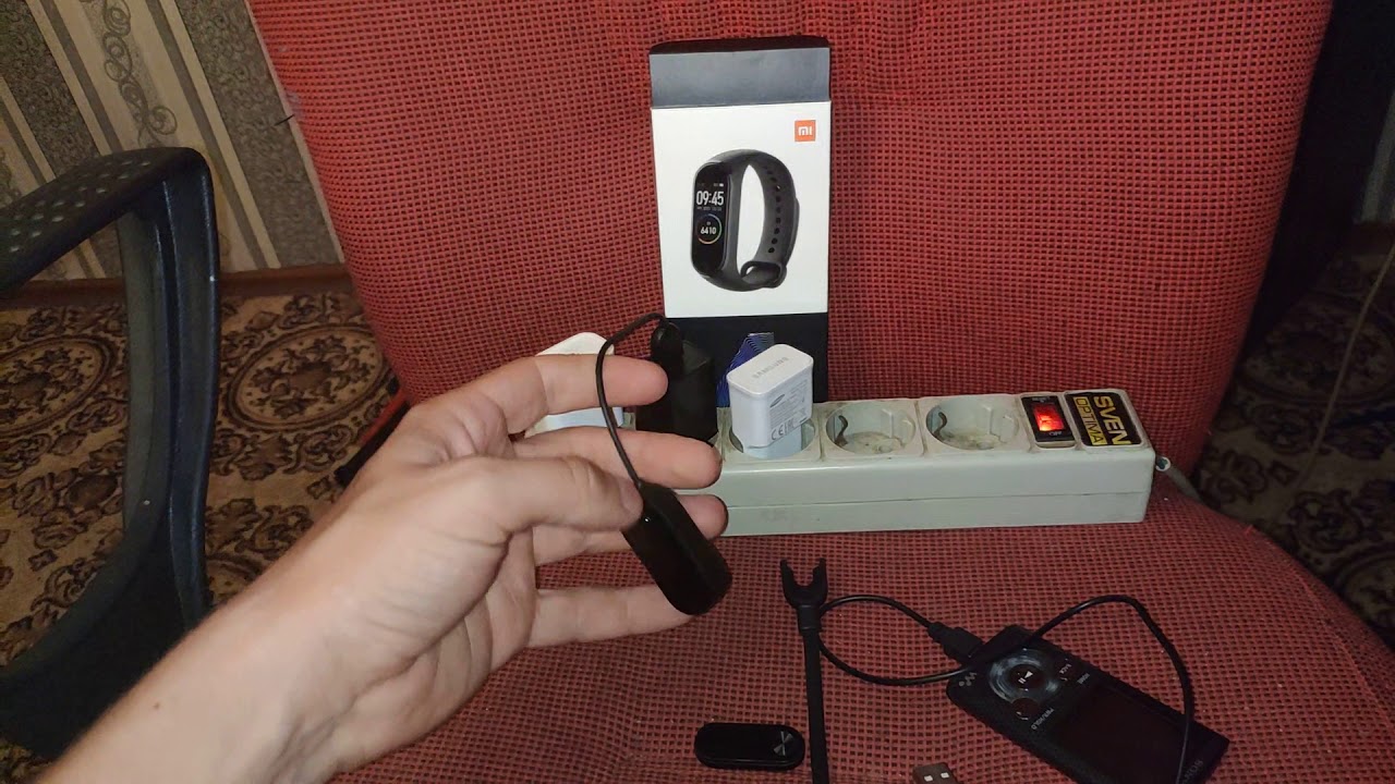 Не заряжаются xiaomi mi band 4