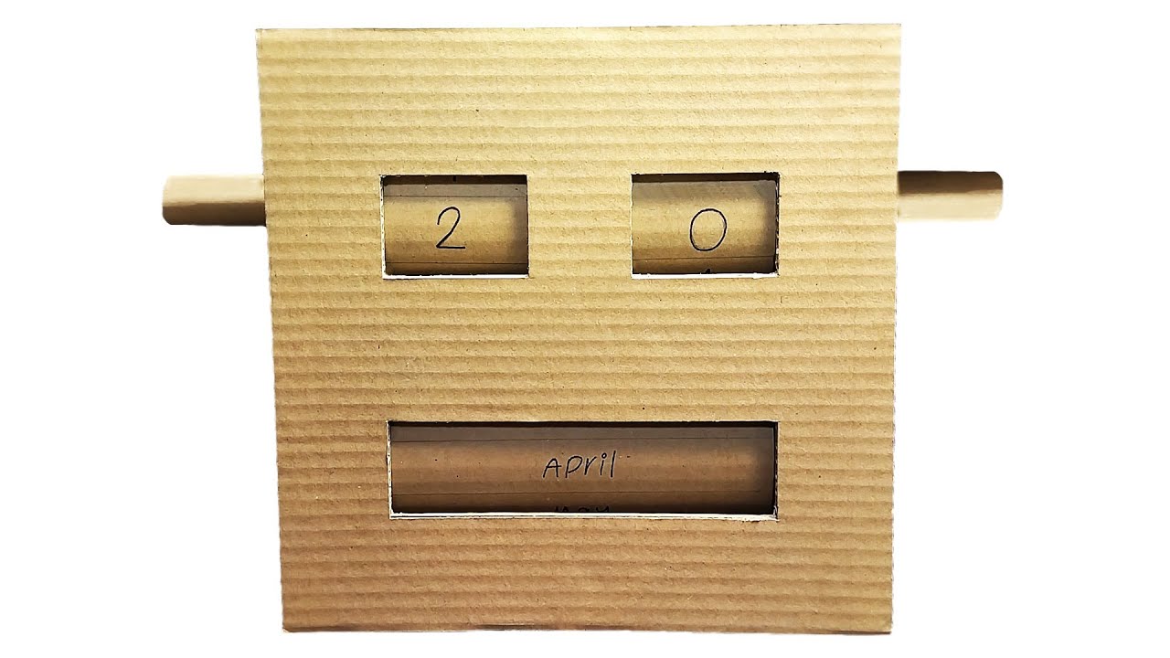 Robot Calendar from Cardboard | diy desk Calendar